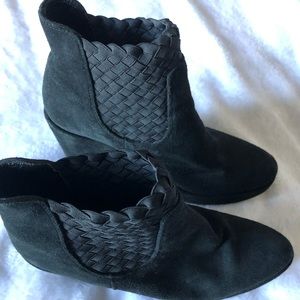 Hoss intropia womens wedge ankle boots stone suede